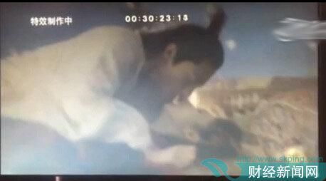 花千骨12分钟删减视频合集曝光 白子画摁倒花千骨后忘情强吻